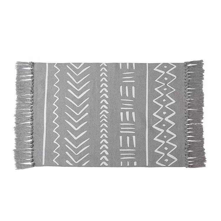 Gray Tribal Life Layering Rug